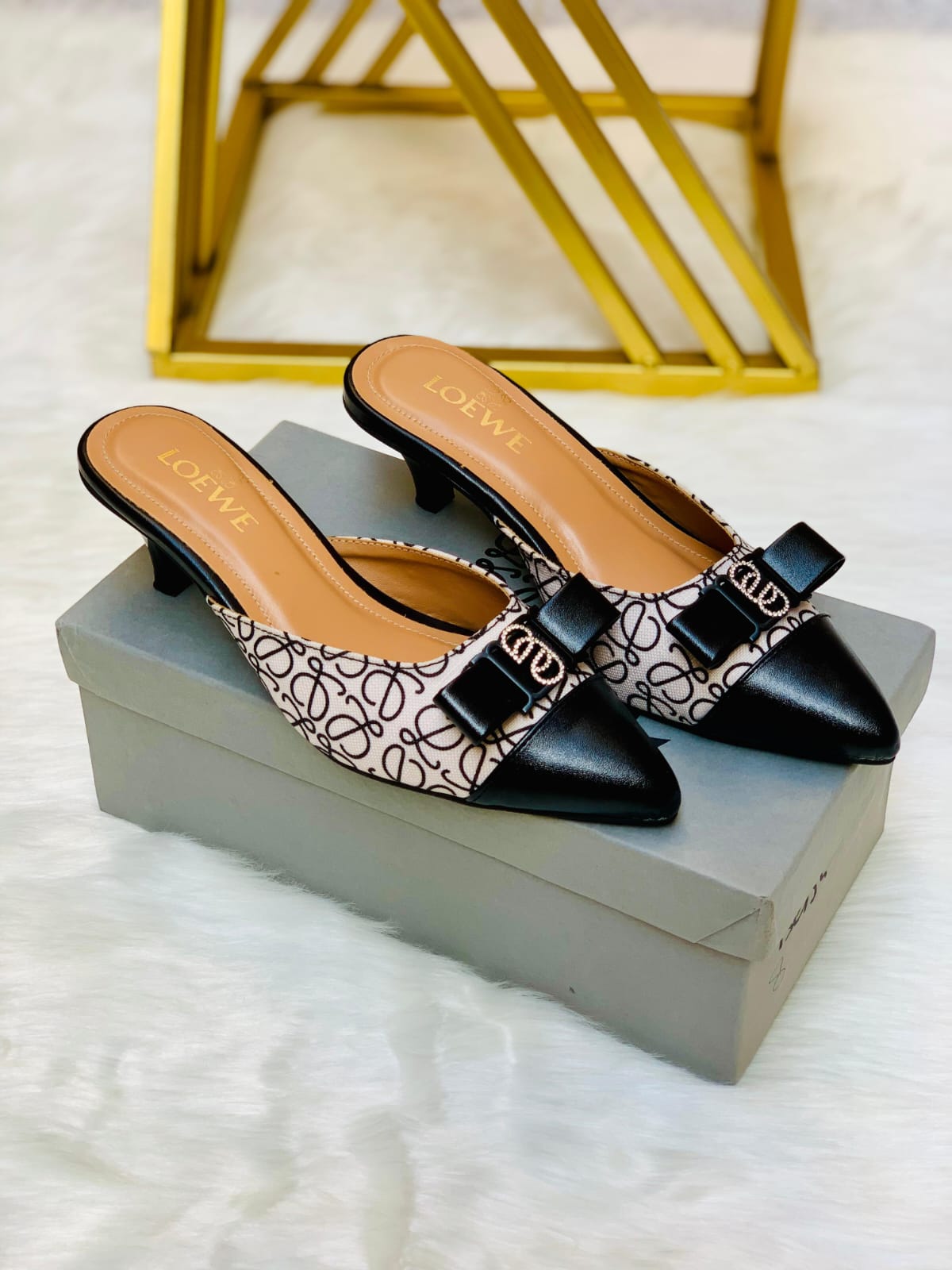 FRONT BOW KITTEN HEELS( ALLOW TO OPEN AND FREE SHIPPING )