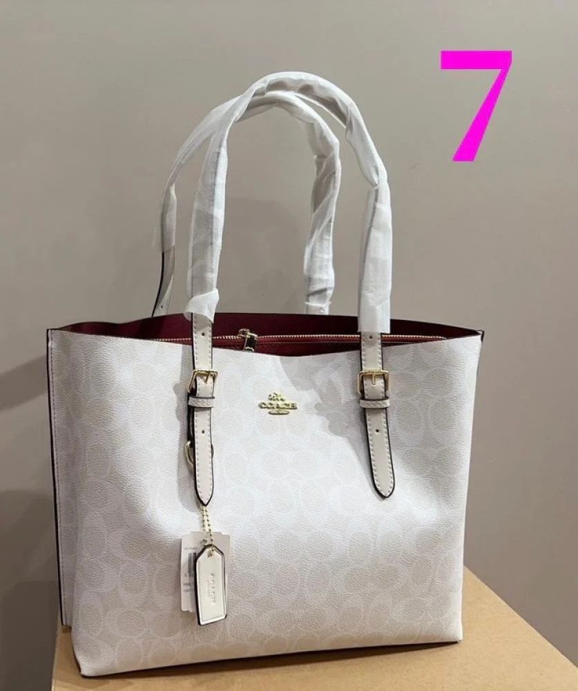 TOTE STYLE HANDBAG