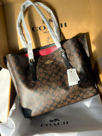 TOTE STYLE HANDBAG