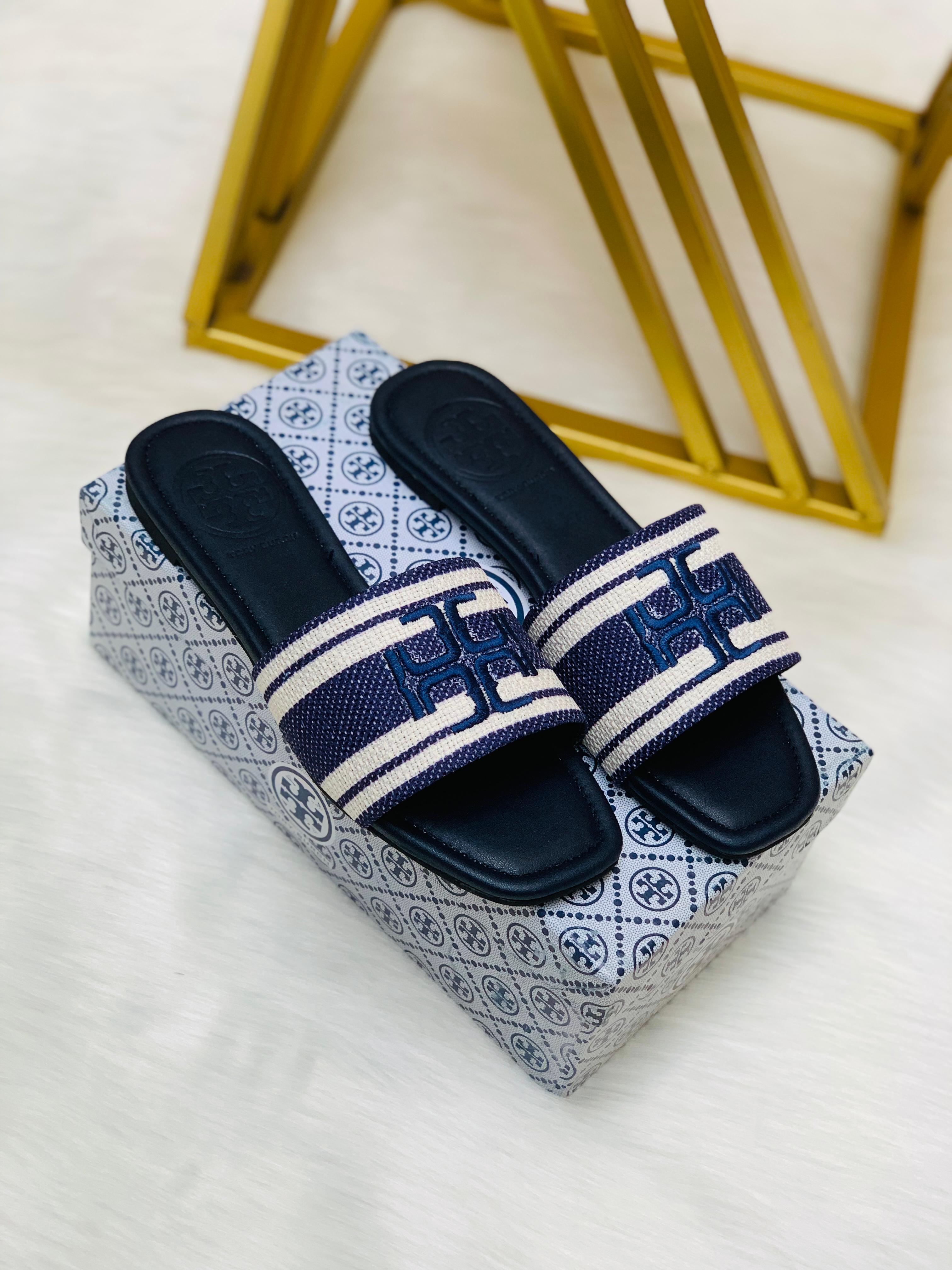 Slipper T fitting upper color line( ALLOW TO OPEN AND FREE SHIPPING )