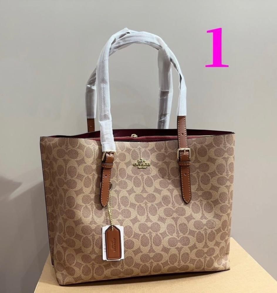 TOTE STYLE HANDBAG