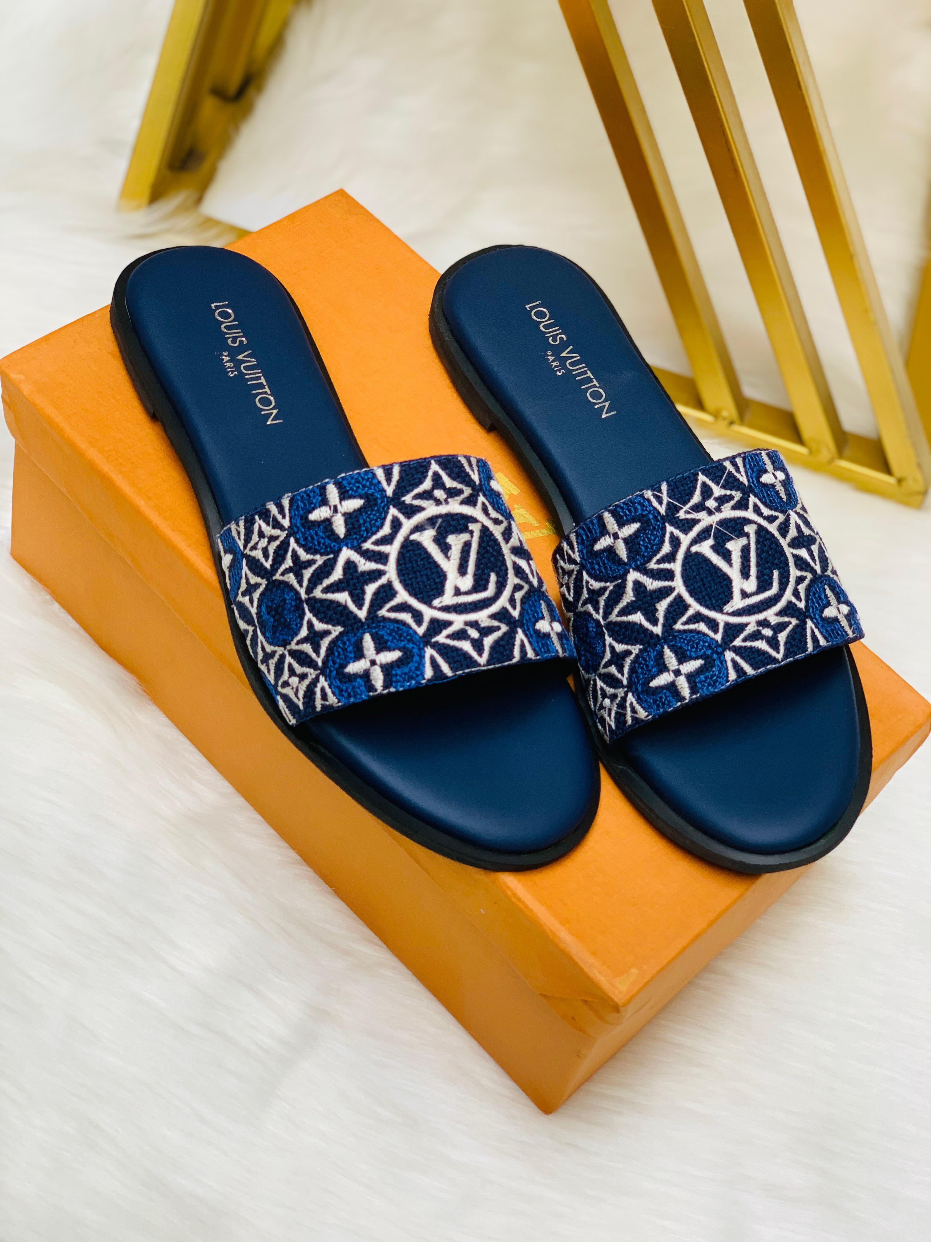 Flower Print Flate( ALLOW TO OPEN AND FREE SHIPPING )