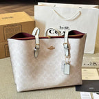 TOTE STYLE HANDBAG