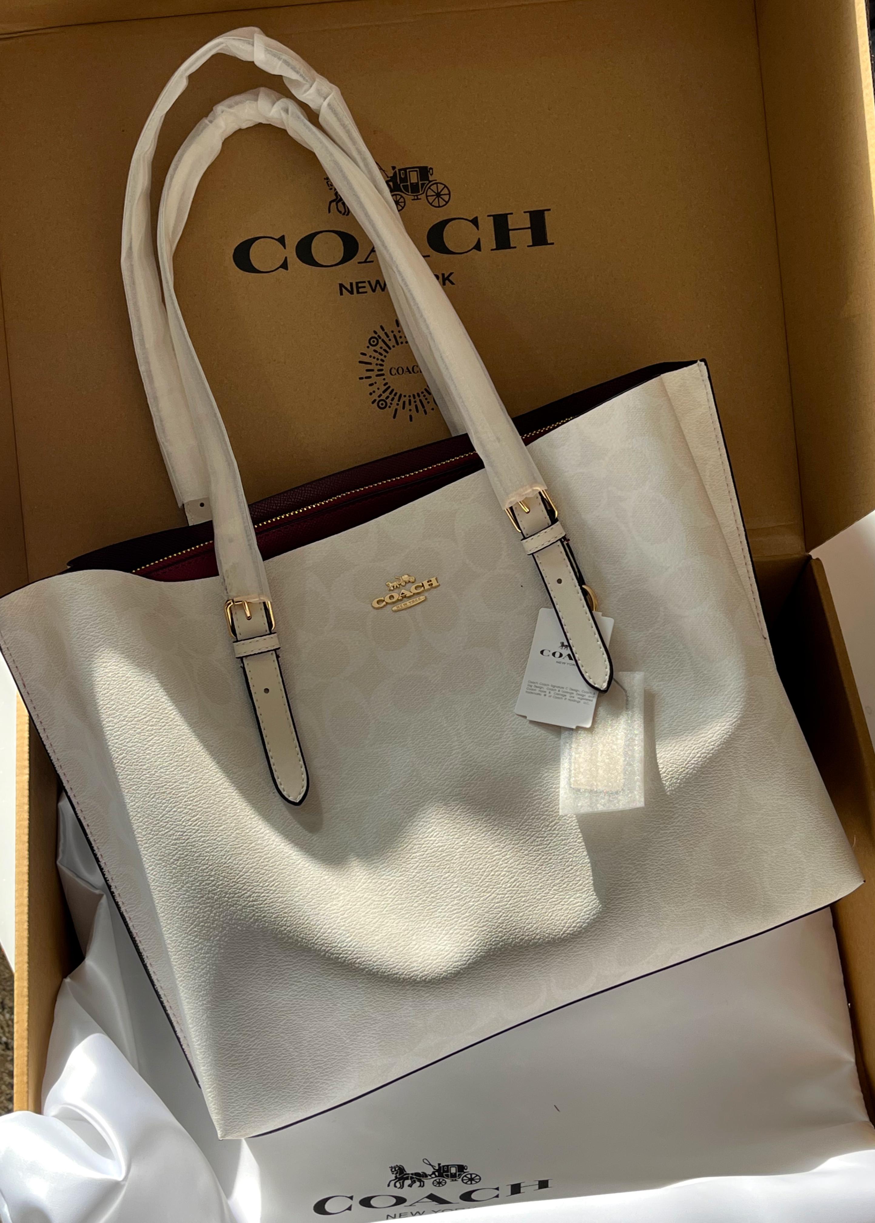 TOTE STYLE HANDBAG