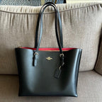 TOTE STYLE HANDBAG