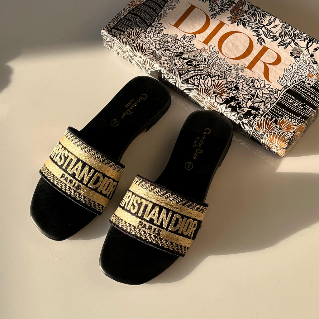 Flat Print Embroidered( ALLOW TO OPEN AND FREE SHIPPING )